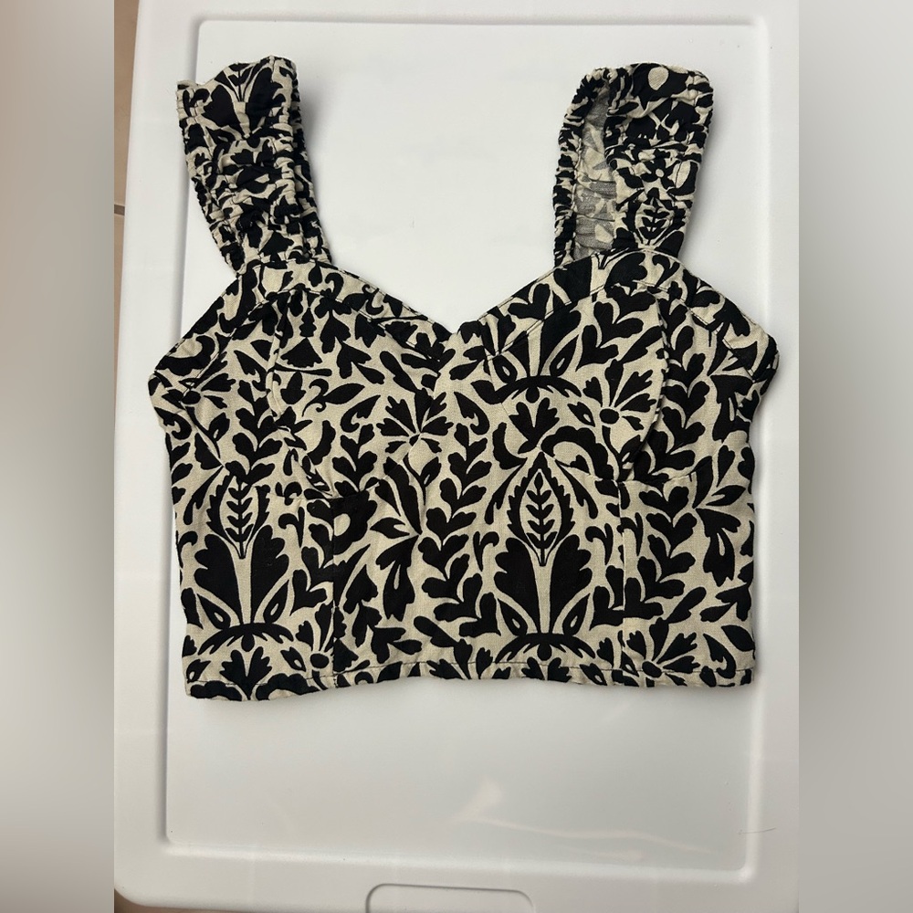 NWOT Midnight Sky Black and Cream Patterned Women's Crop Top